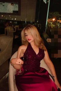 happy birthday to me ❤️👄 de NathalieRoss1  5 Imagens