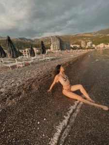 AudreyMellPublic图片