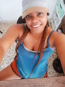 Betzabeth_Long Public slika 4