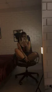 VivieKim Public Pic 4