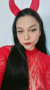 nare_celebi_ DO YOU LIKE SPICY RED? 😈😈 Hình