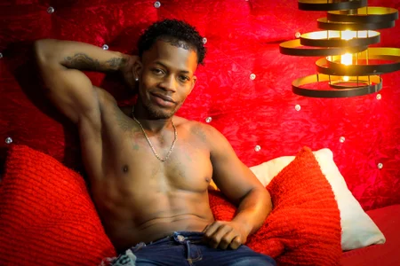 RicoBrown777_ Public Pic 2