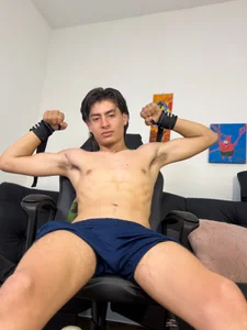 Dante_White Hey bby Bilde 5