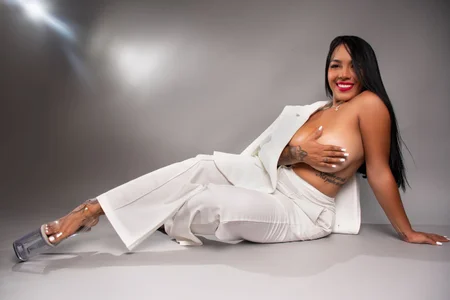MiaSichell Good Girl 👄 Pic 2