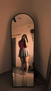 -Queenie Public slika 5