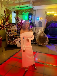 lucia_lorenz Party and elegant 💕 Pic 6