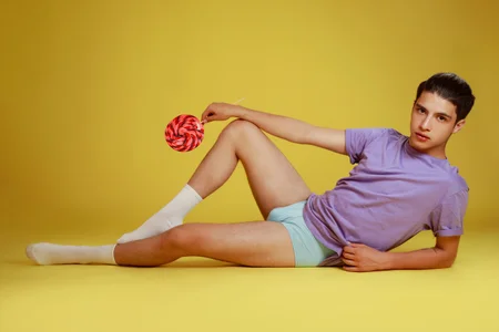 Allen_clark: I LIKE CANDY VERY MUCH ( 2 фото)