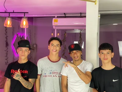 Public de Houseofwarrios  Imagens