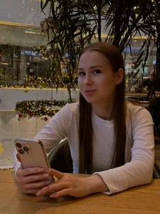 Emma_dream_ Public Pic 5