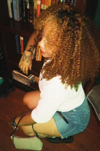 Starlights: Public ( 2 фото)