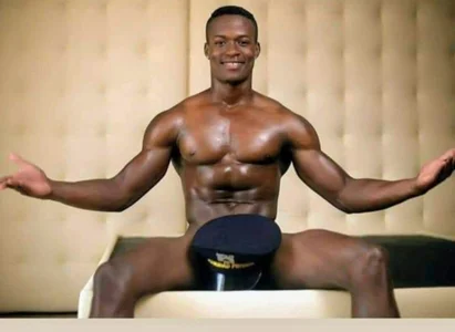 LiamRivers_ Public Gambar 5