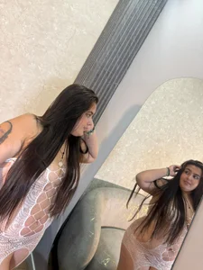Roxanne_Doll_ Public Pic 2