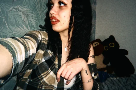 Public od BrendaaWarren  2 snímek