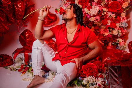 MikeEstevess San Valentine Pic 3