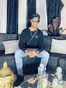 Gang_Members_xxx Public Foto 2