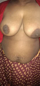 Public od Real_Desi_Couple  snímek