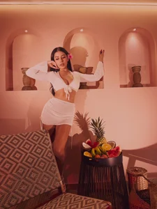 LilaWest TropiSession 🌺🍉🍊 Pic 3