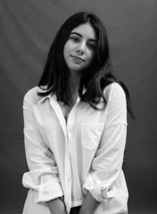 BelleMappleのAbout me💚👽の 2枚の写真