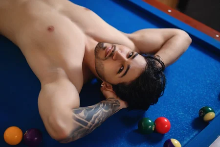 ElianKeiser: Do you l ike the billard? ( 2 фото)