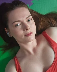 AnnaVance_: Public ( 3 фото)