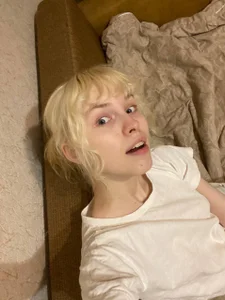 HannahHollis cheerful mood Kuva 2