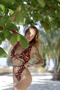 mommyselenafit_ red bikini Pic 5