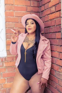 shayna_manson_ follow me Immagine  9