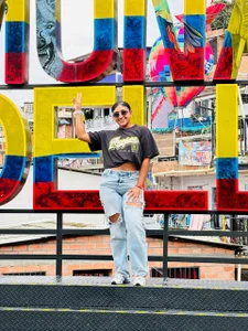 isabella_tp Public  5টি ফটো