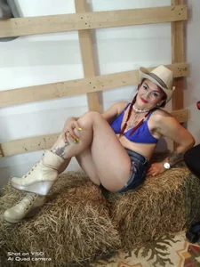 antonela_ladiabla Vaquera Sexy Pic