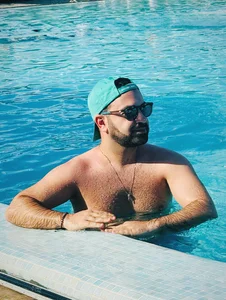 MathiasTaylor Public صورة واحدة|MathiasTaylor Public صورتان|MathiasTaylor Public  2 صور|MathiasTaylor Public  2 صورة