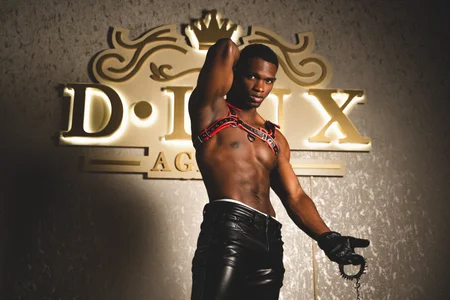 nicolaskan: Wanna be mine? 😈 ( 5 фото)