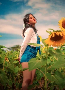 LiLLiAnderson LITTLE LILLI Pic 3