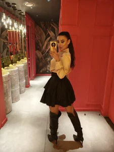 VallerieJones Saturday night out Pic 3