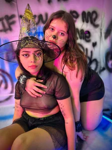 Laia_and_Aloby Halloween 👻👻 Pic