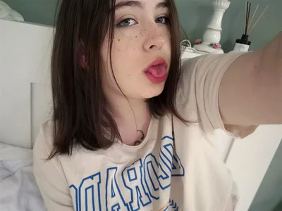 Yammy_Yumi Heyo 👀 Pic