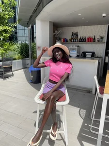 Foxxxyfemale: Public ( 5 фото)