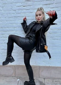 CrazyBitchInLace a storm outside Pic 5