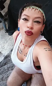bellavelezz DOMINATRIX dominante financiera virtual Poză 2