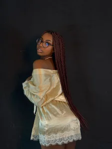 Raquel_jones Sensual golden 💛 Pic 5