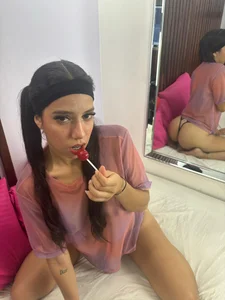 EMILYALEJANDRA hot girk Pic