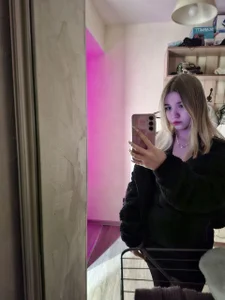 CuteGirlJJ me myself and I Foto 4