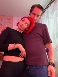 DulcieBendix: I like that I'm a little taller than my beloved ( 2 фото)