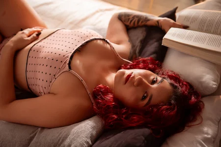 LeidySavage Good mornings? hahahaha with me... - {count, plural, one {תמונה אחת} two {שתי תמונות} many {# תמונות} other {# תמונות}}