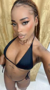 ShantalGomes 🔥😈 รูป  2