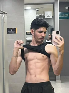 fabrizzio__your strong boy 💪 Bild 3