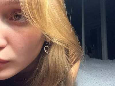 ElidiaPetit I'm in the crib Pic 4