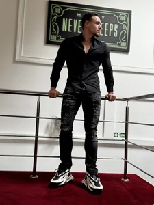 ElijahThorne Public Foto