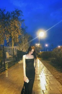 Public od kaya_scodelario1  8 snímek