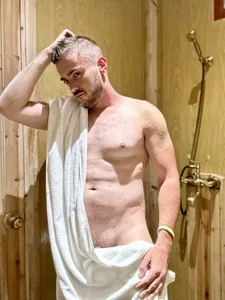 Mikev Public Immagine  3