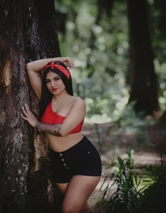 ElleGiselleeCASUAL RED ❤️图片